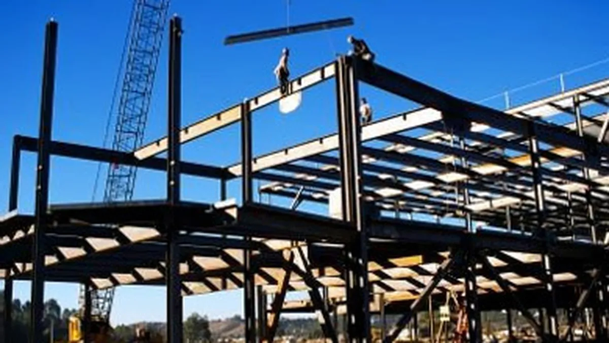 Numarul autorizatiilor de constructie eliberate, in scadere cu 3,3% la cinci luni