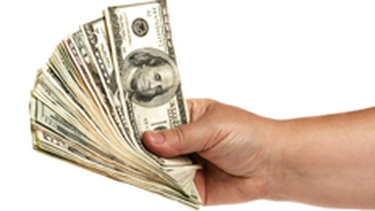 Salariile si bonusurile bancherilor vor fi facute publice