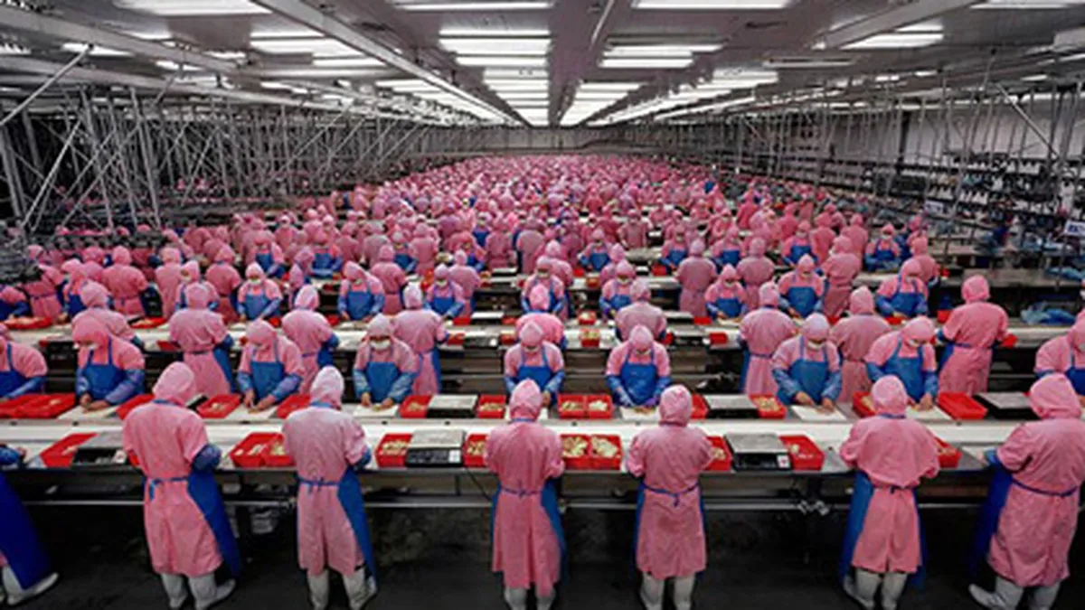 Excedentul comercial al Chinei a ajuns la minimul ultimilor sapte ani