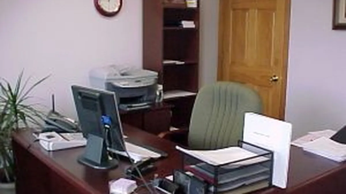 Ti se pare ca angajatii tai nu sunt atenti? Vezi ce le-ar putea distrage atentia