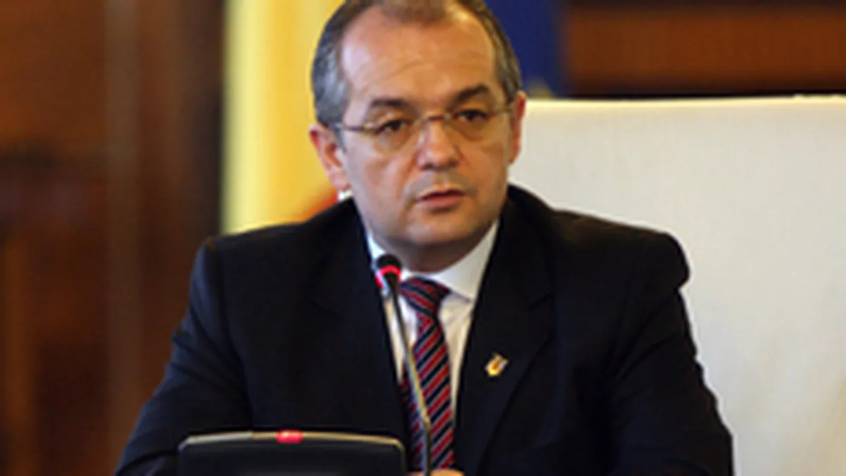 Boc catre prefecti: Luati masuri pentru prevenirea datoriilor inainte sa intindeti mana dupa bani