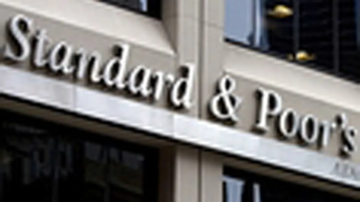S&P, anchetata pentru reducerea ratingului de o comisie din Senatul SUA