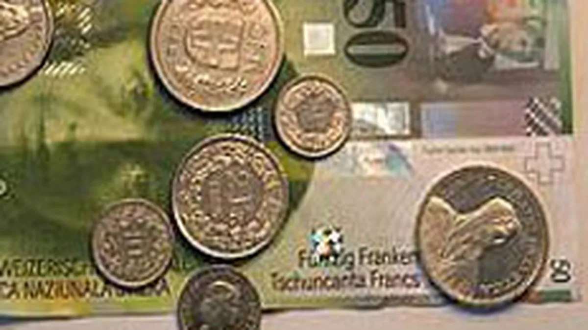 Francul elvetian s-a depreciat vineri, dupa cinci maxime consecutive