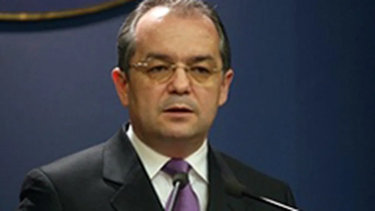 Boc mizeaza pe agricultura si investitii in atingerea cresterii economice de 1,5% in 2011