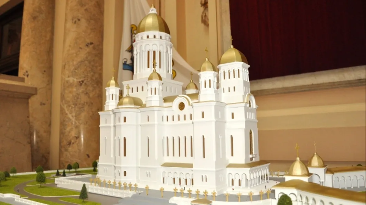 Tot mai putini romani sunt de acord cu finantarea Bisericii din bani publici