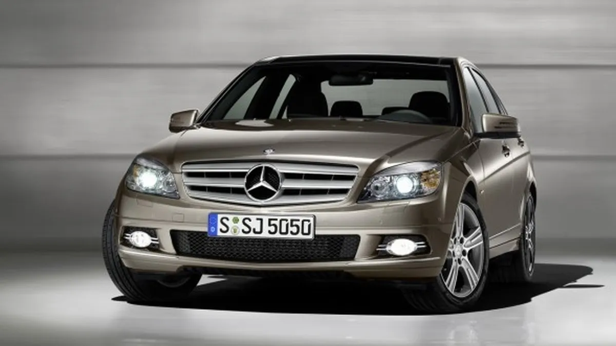 Mercedes pariaza pe modelele de lux in lupta cu BMW