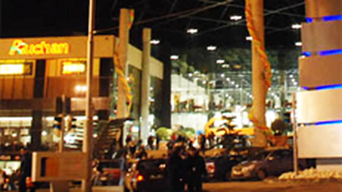 Muncitorii chinezi de pe santierul Palas Iasi cer sa se intoarca acasa