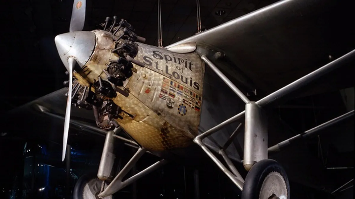 Muzeul spatial din Washington, inchis dupa ce 200 de protestatari au incercat sa forteze intrarea