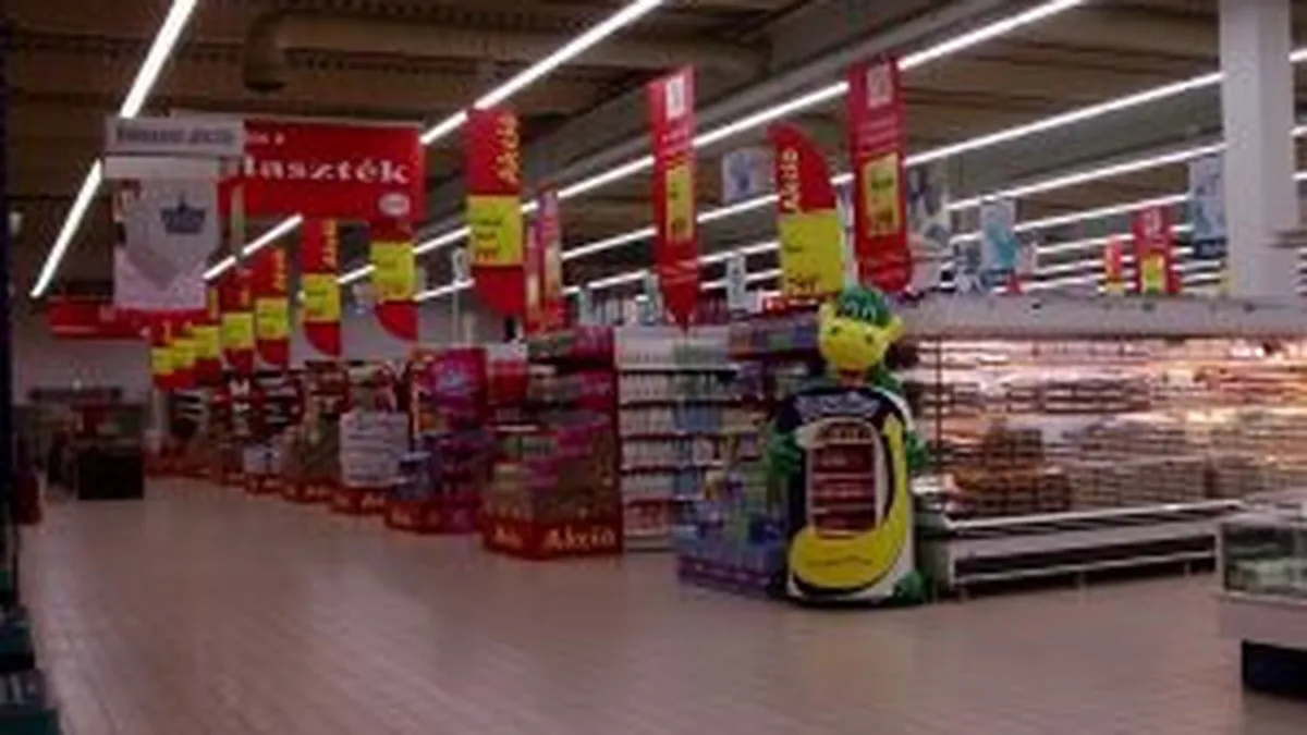 Marii comercianti continua extinderile, desi consumul scade de trei ani