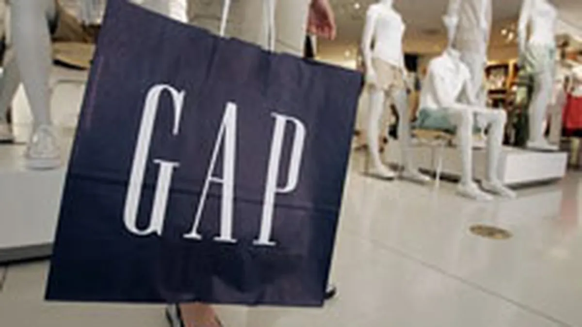 Gap inchide 21% din magazinele din SUA
