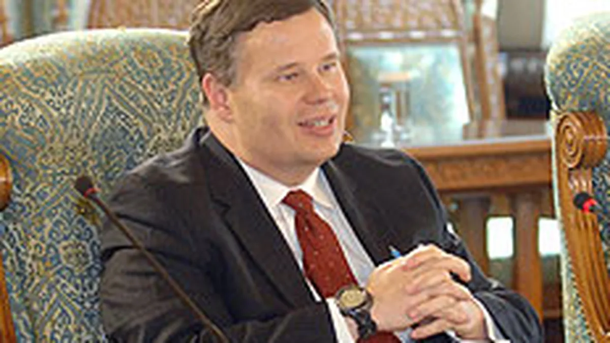 Franks, FMI: Romania poate obtine sute de milioane de euro din privatizari in 2012