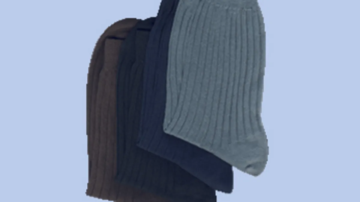 MApN cumpara ciorapi de iarna de 1 milion lei