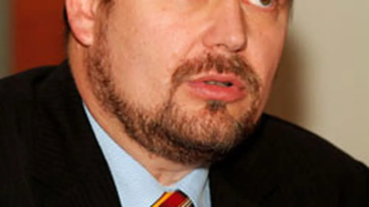 Cum incearca soferii sa pacaleasca asiguratorii: De la minciuni nevinovate, la cascadori platiti sa le faca praf masinile