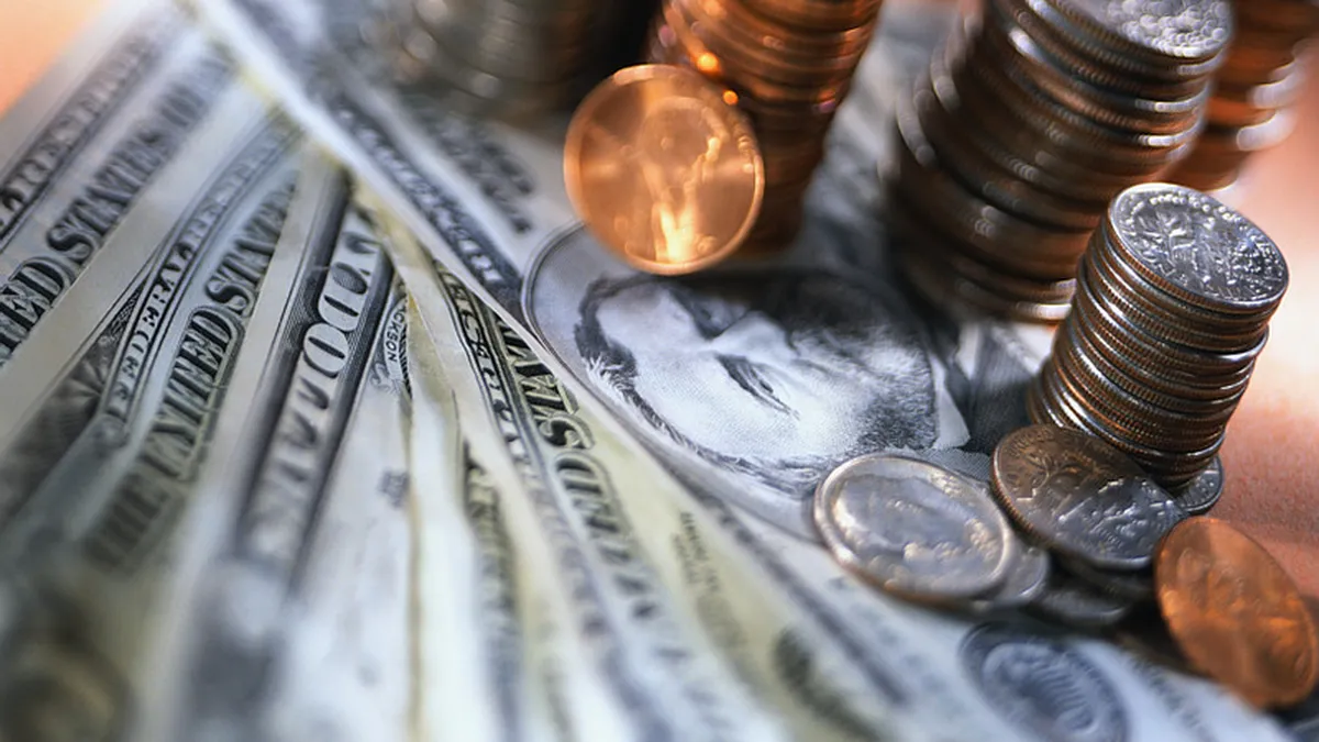 Avantaj pentru brokeri: Clientii s-au grabit la credite ca sa evite regulamentul BNR