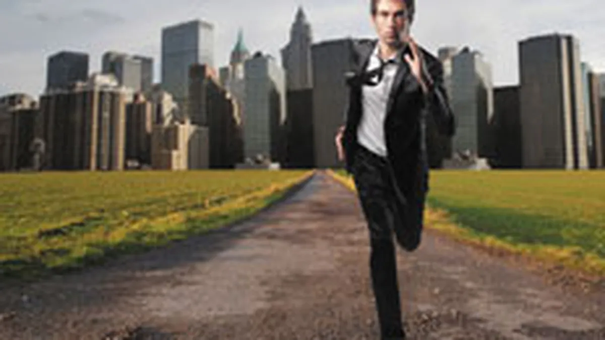 Downshifting: Cheltuieli putine si o viata linistita vs. functii inalte si stres. Ce alegi?