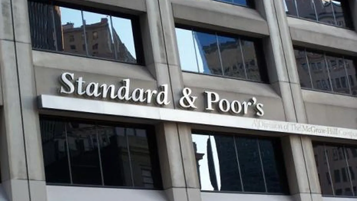 S&P anunta in ianuarie ratingurile a 15 tari din zona euro