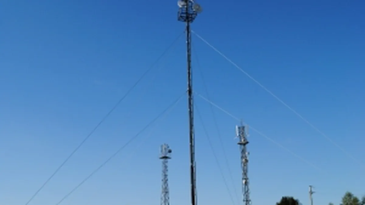 Orange si Vodafone vor avea licenta anulata daca nu varsa la buget cate 6,4 mil. euro in 30 zile