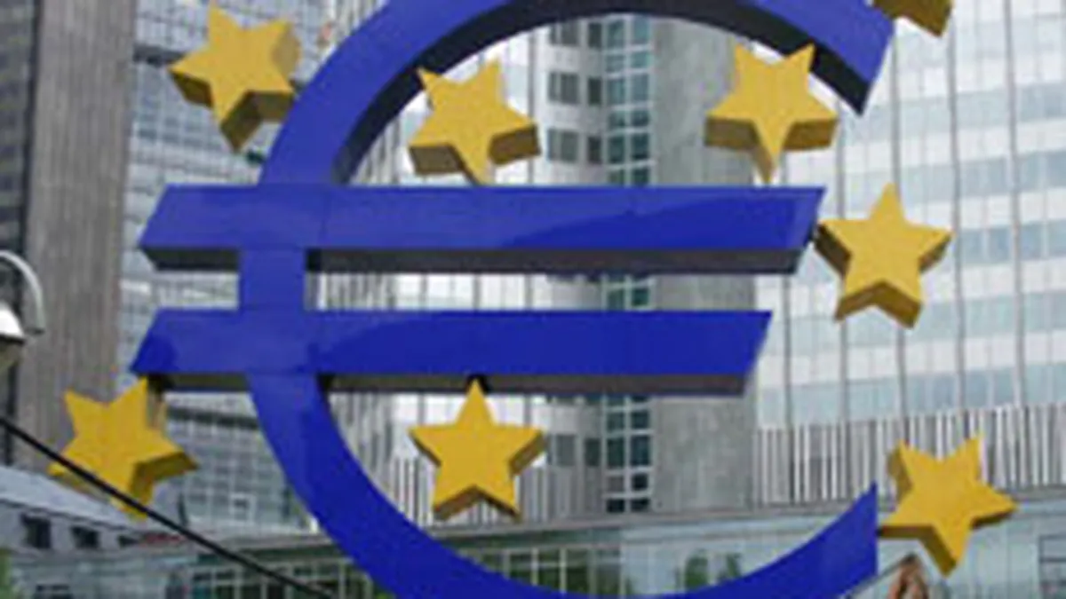 Euro are 10 ani, cat va trai? Deocamdata circula cu parola austeritate