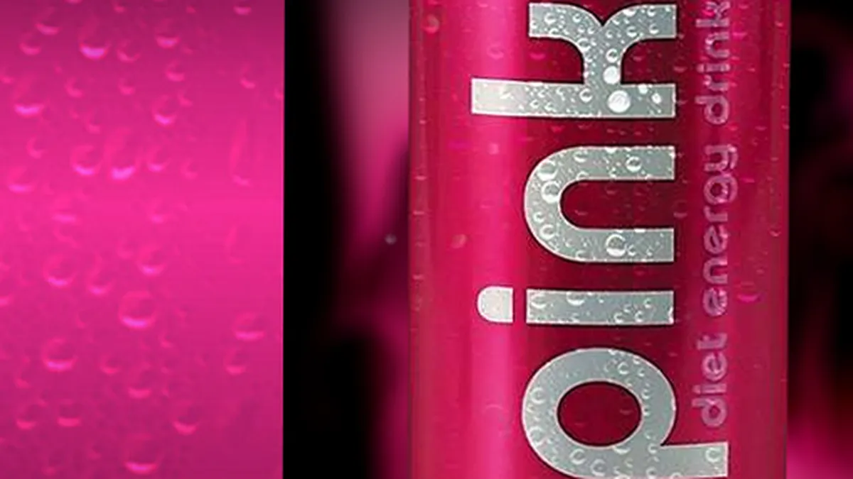 Monica Gabor ar putea aduce in Romania bautura energizanta Mr. Pink