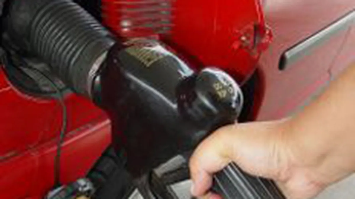 Petrolistii contraataca: Decizia Concurentei este nefondata