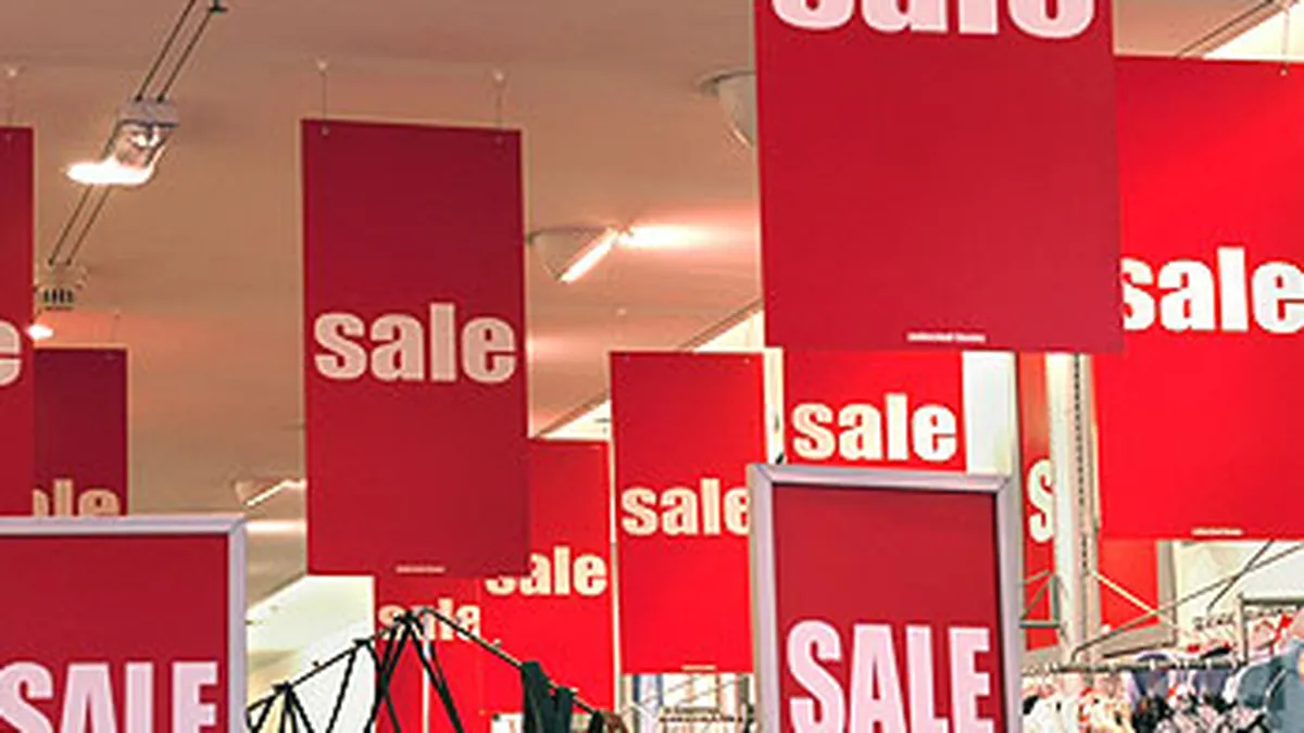 Mall-urile, aliniate la parada soldurilor din ianuarie. Pana unde merg reducerile