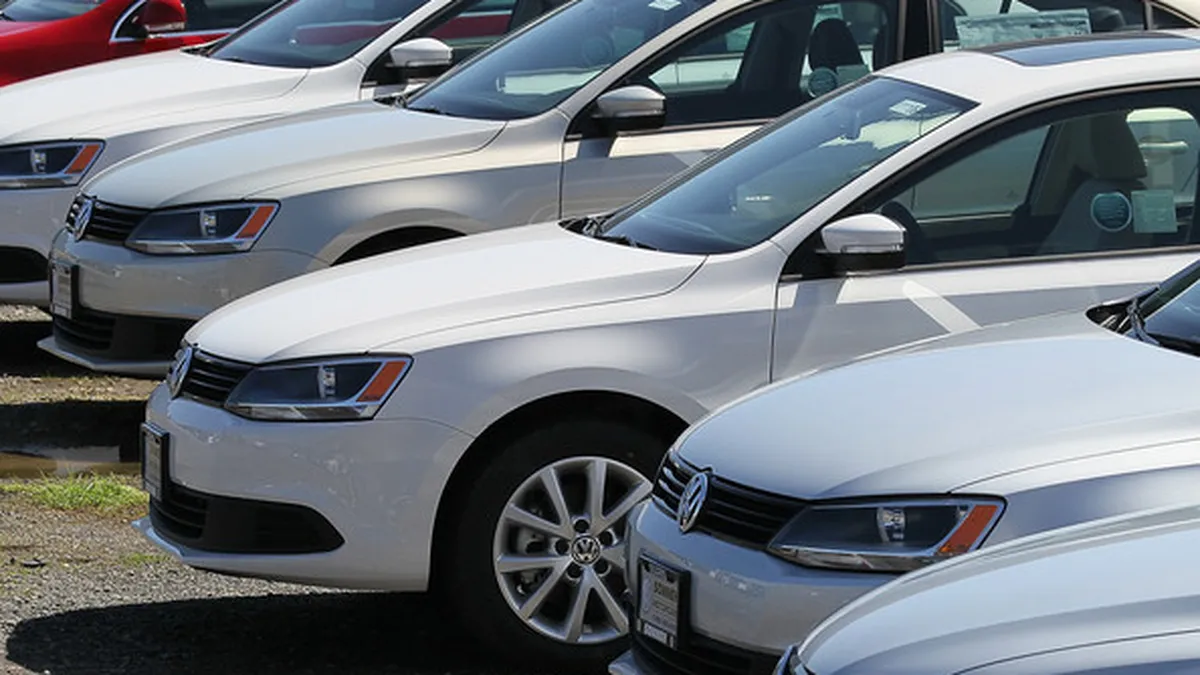 Volkswagen recheama 300.000 de automobile pentru verificari