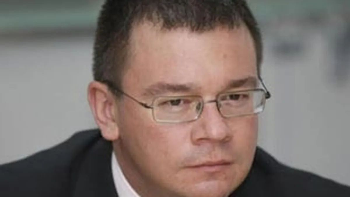 Ungureanu, la votul de investitura: Nu vin sa fac promisiuni nerealiste