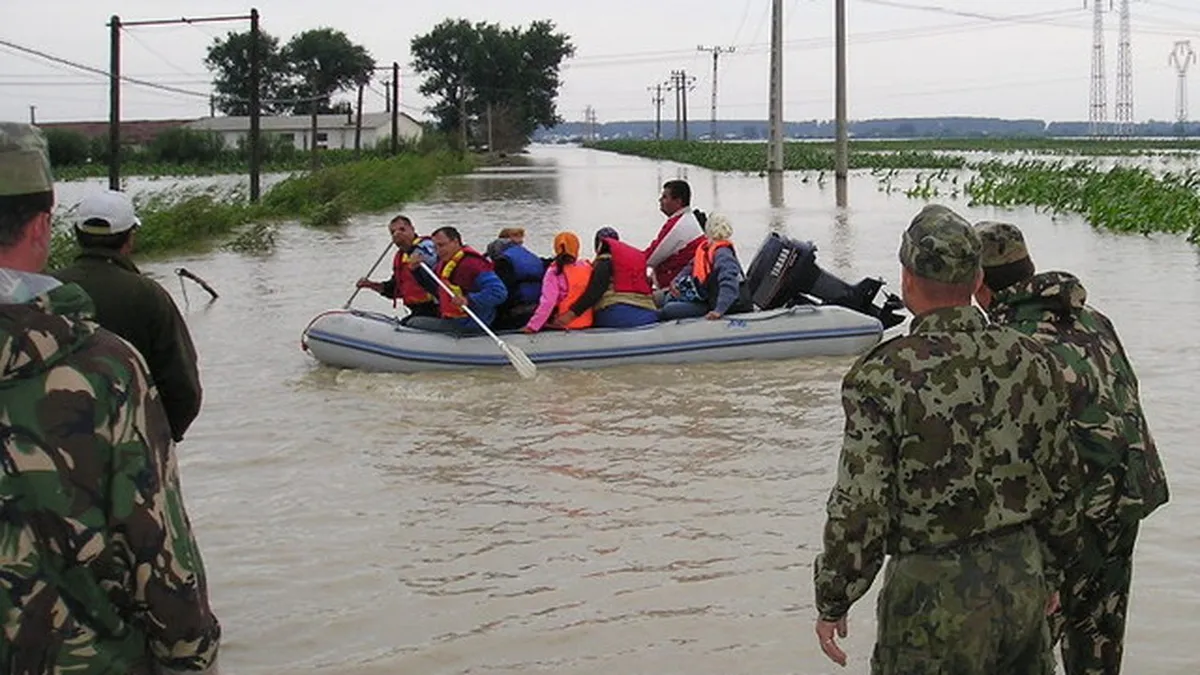 Dupa zapada, inundatii? Riscurile de scufundare a economiei
