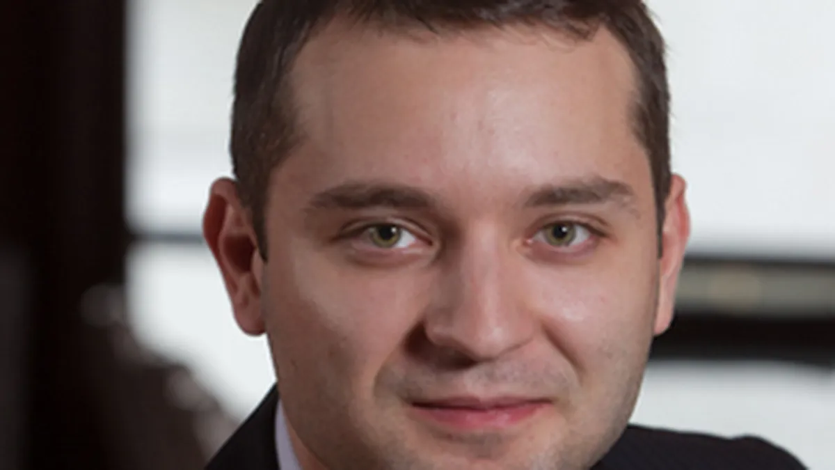 Lowe isi face agentie de mobile marketing