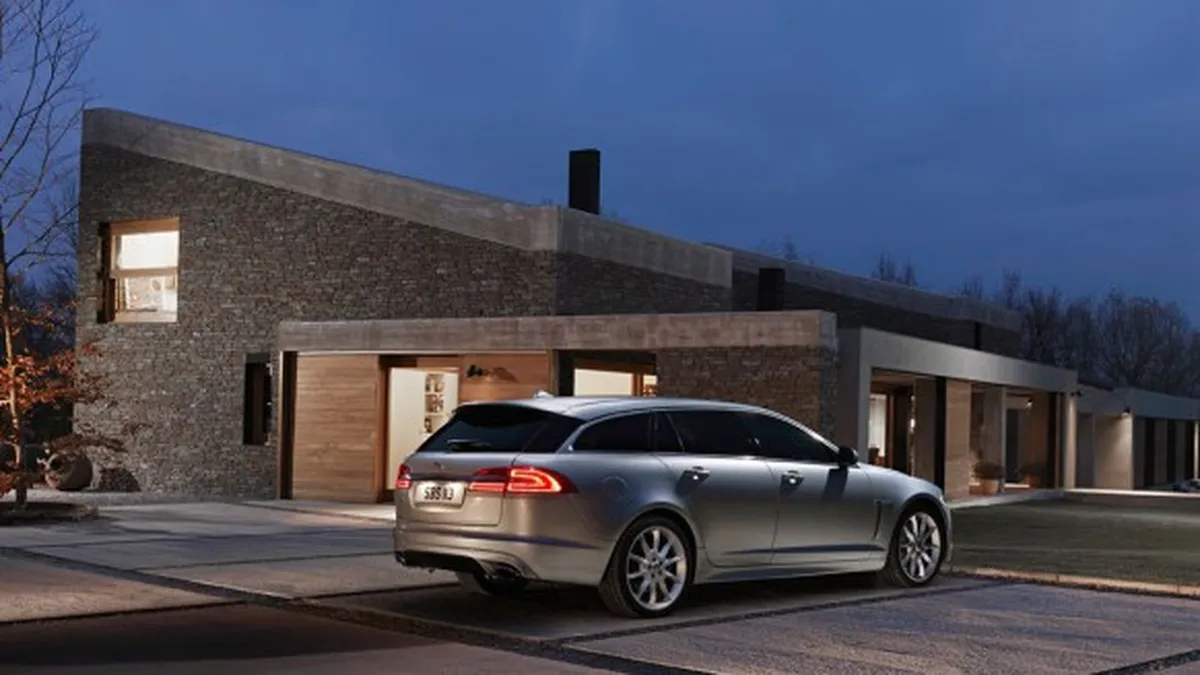 Jaguar lanseaza XF Sportbrake