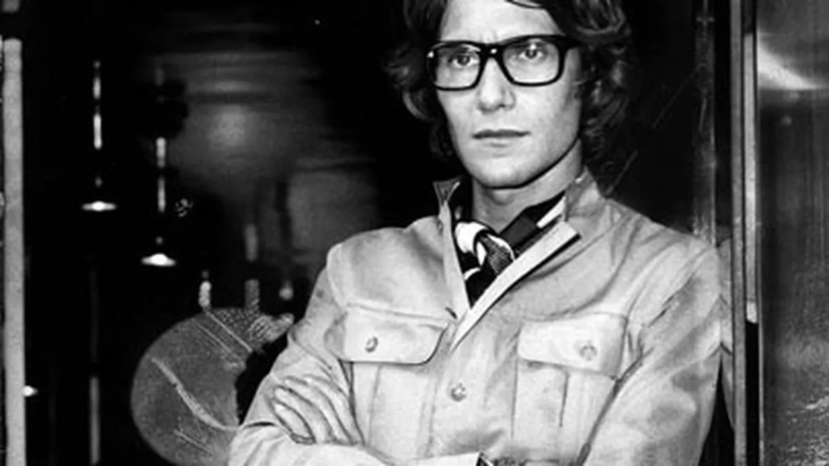 Un film despre viata si cariera designerului Yves Saint Laurent va fi produs in Franta