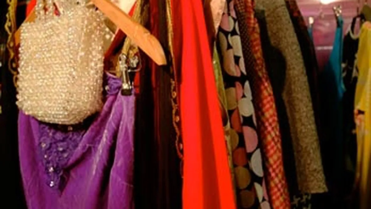 Cum a ajuns un vanzator de haine second hand sa ceara insolventa Interbrands