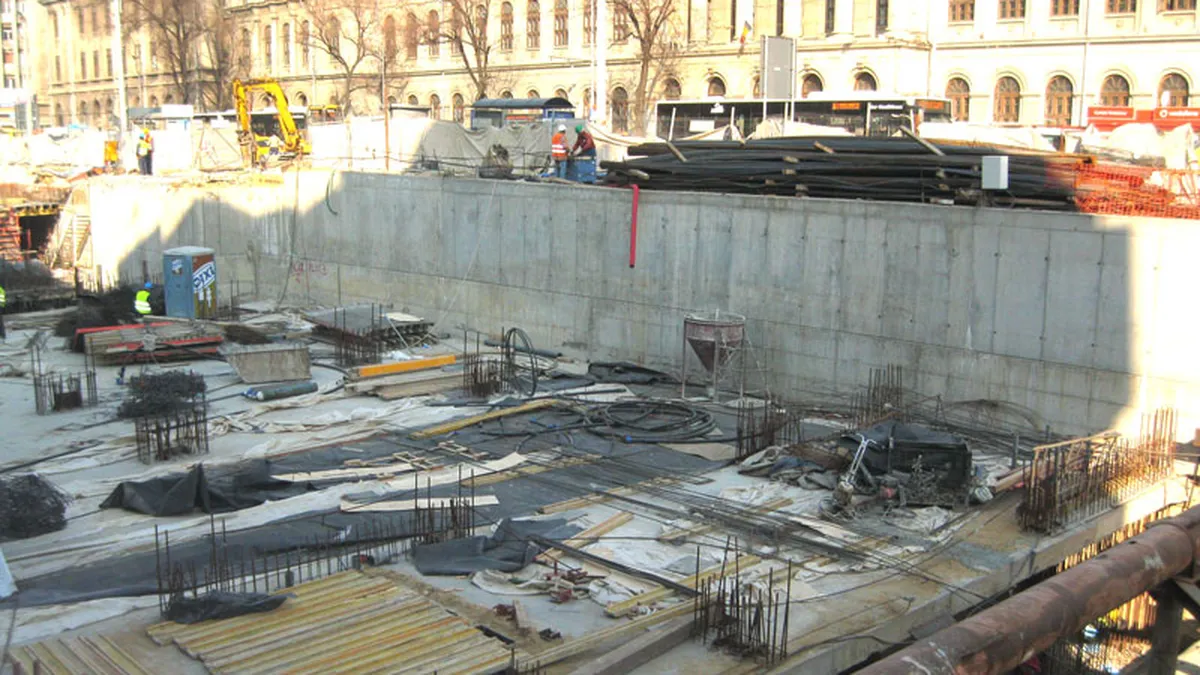 Treaba romaneasca: De ce sunt santierele Bucurestiului o poveste fara sfarsit (Galerie Foto)