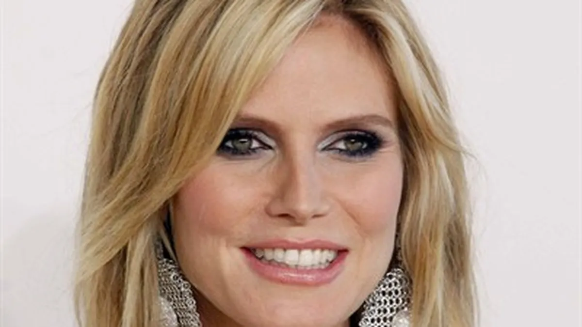 Heidi Klum lanseaza o linie vestimentara pentru femeile insarcinate