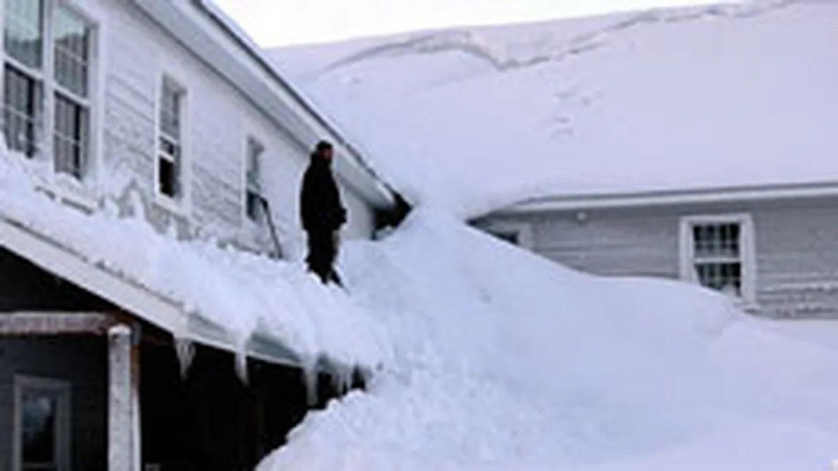 Catastrofele naturale din aceasta iarna au marit daunele platite de asiguratori