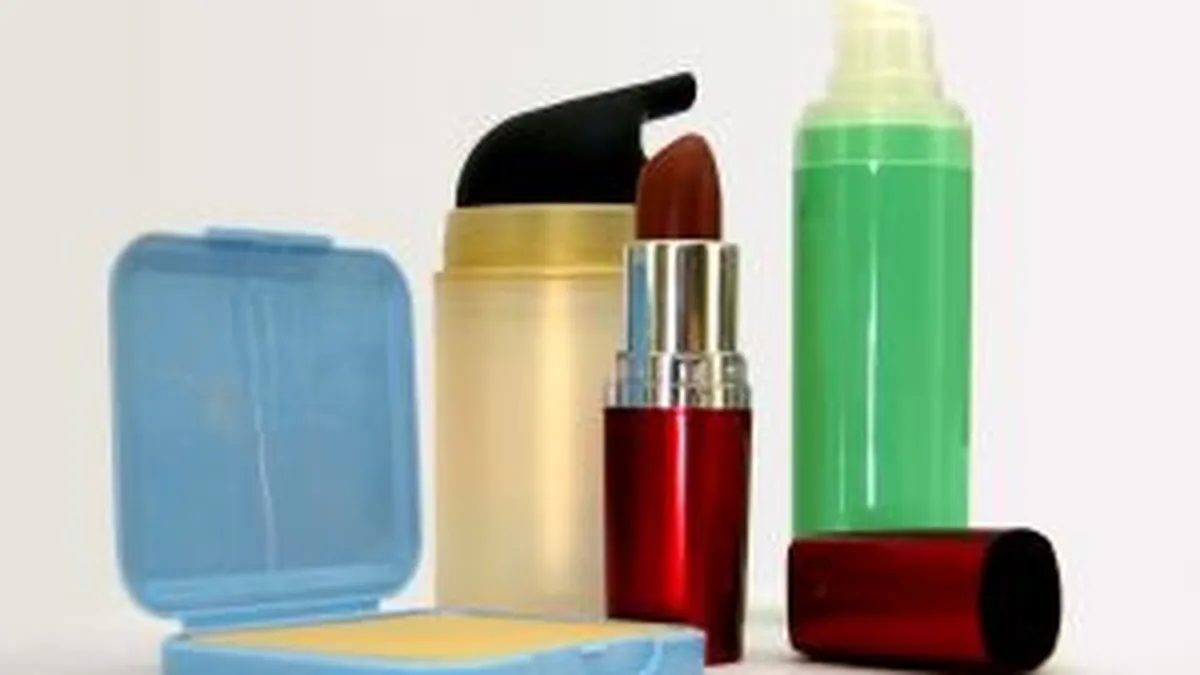 Coty vrea sa preia Avon. Ce oferta au americanii