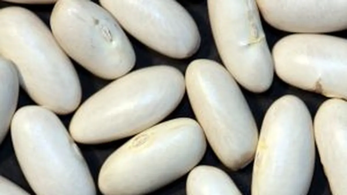 Garda Financiara a pus sechestru pe fasole, pentru recuperarea unui prejudiciu