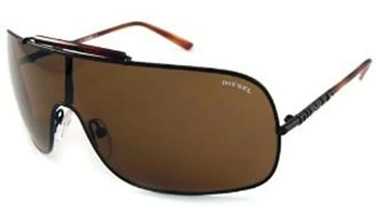 Ochelarii de soare Diesel si Replay, acum in Romania prin Optical Network si Optiblu (P)