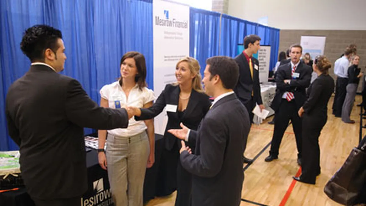 Peste 12.400 de locuri de munca vacante in perioada  10-16 mai