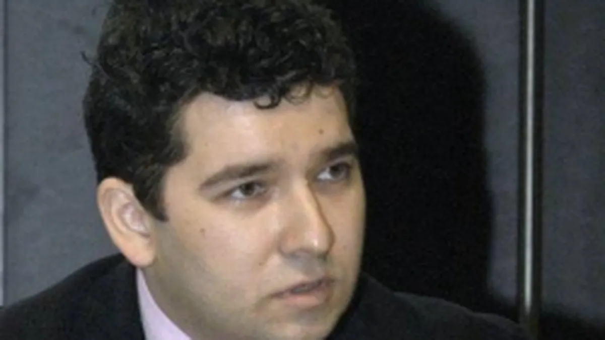 Ponta a semnat decizia prin care Liviu Voinea este numit secretar de stat la Ministerul   Finantelor