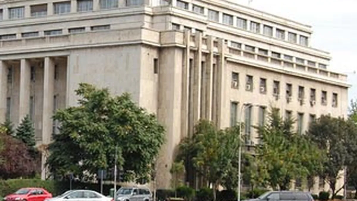 Guvernul a revizuit in scadere prognozele de crestere economica si deficit bugetar