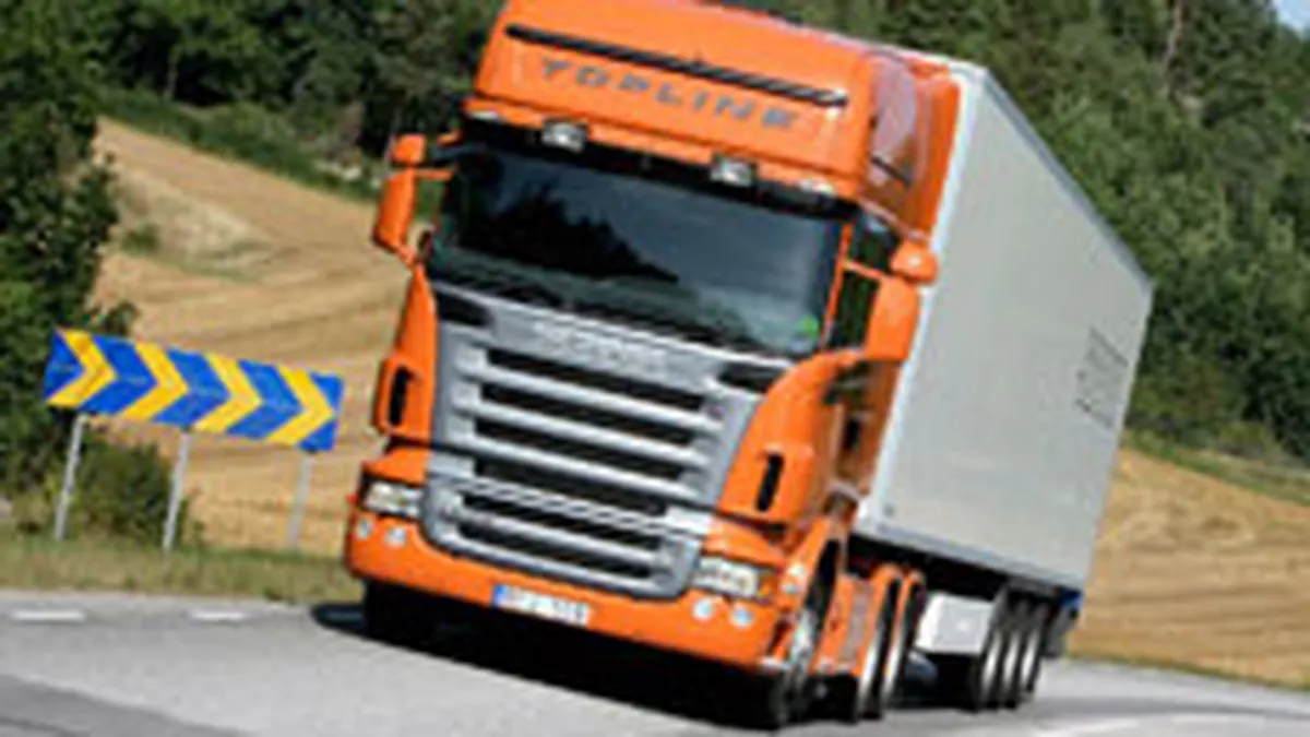 Traficul greu, restrictionat din cauza caniculei. Cum vor circula masinile de peste 7,5 tone