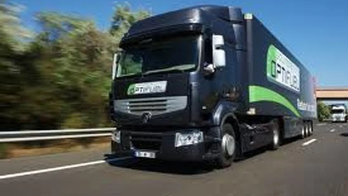 Traficul greu, restrictionat din cauza caniculei. Cum vor circula masinile de peste 7,5 tone