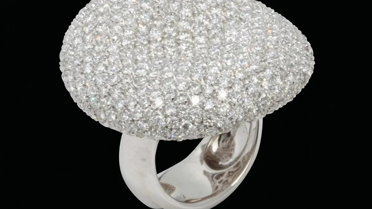 Bijuterii de epoca si de colectie, la licitatie (Foto)