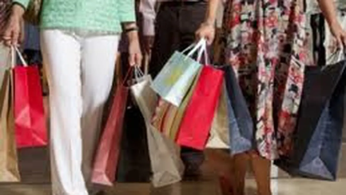 Europenii continua sa stranga cureaua, romanii sunt inca optimisti