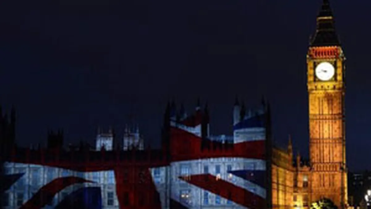 S&P: Marea Britanie isi pastreaza ratingul AAA