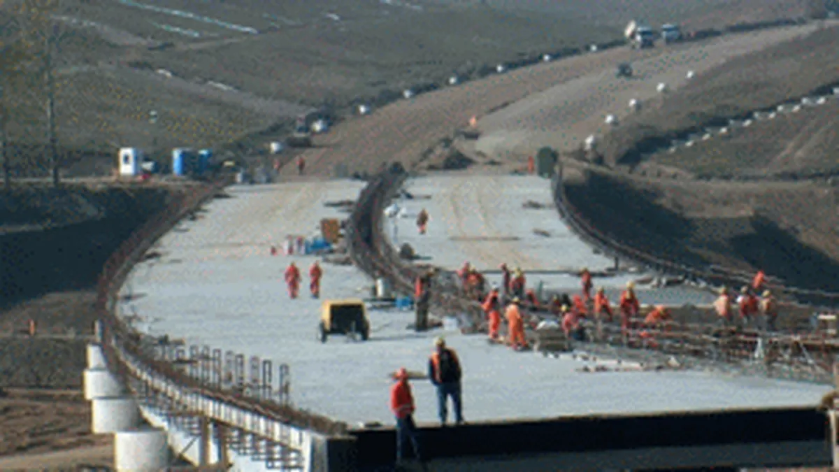 Care sunt constructorii ce vor sa puna mana pe afacerile autostrazilor Transilvania si Timisoara-Lugoj