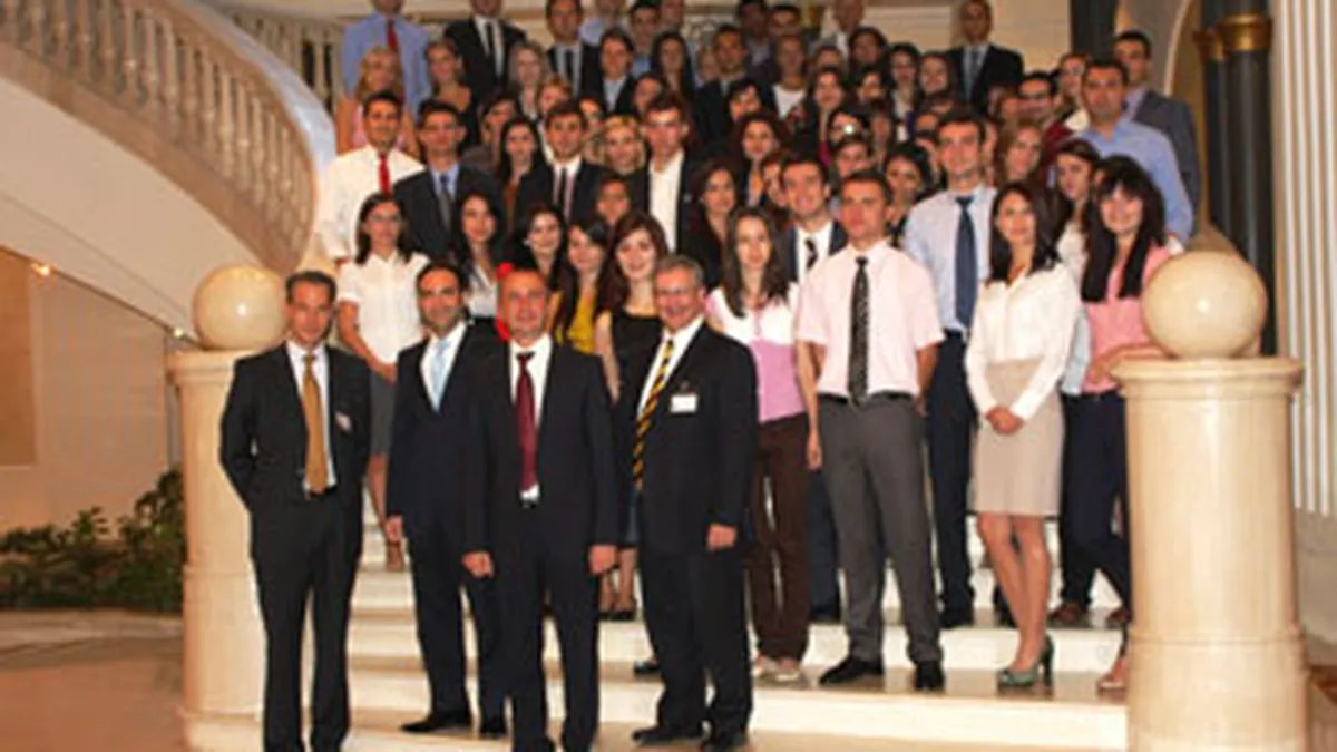 Ernst & Young Romania isi mareste echipa cu 67 de noi absolventi