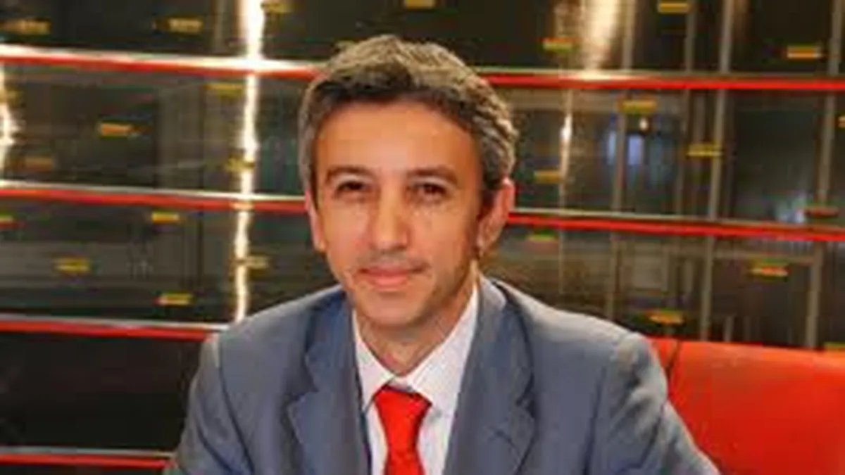 Dan Diaconescu depune oferta pentru privatizarea Oltchim