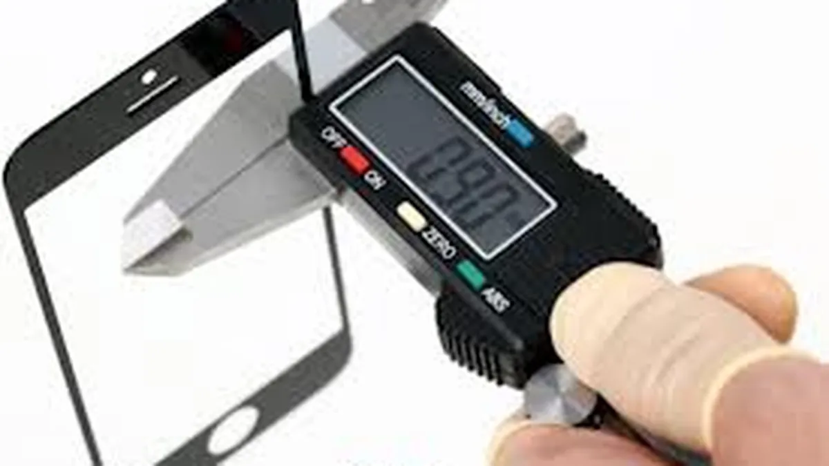 Ecranul iPhone 5, vinovat pentru capacitatea insuficienta de productie